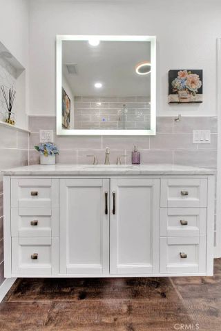 156 S Country Club Rd, Glendora, CA 91741