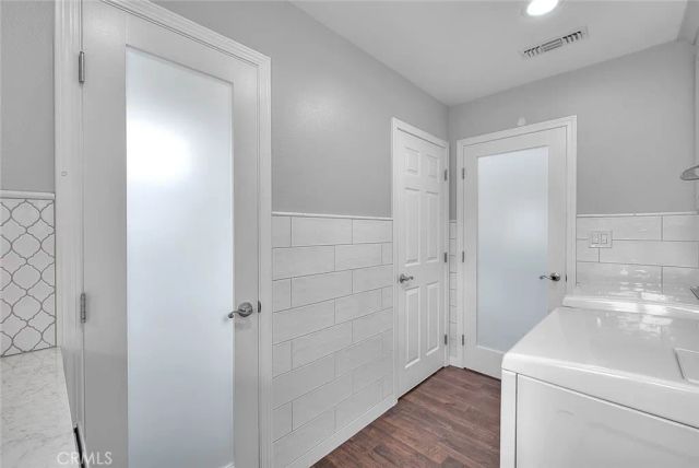 156 S Country Club Rd, Glendora, CA 91741