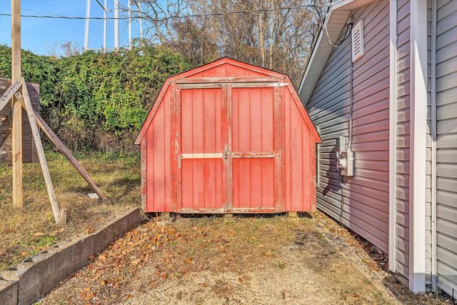 39 Maple AVE, Troutville, VA 24175