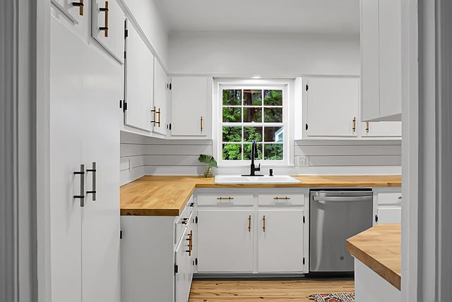 123 Sharon Drive, Walterboro, SC 29488