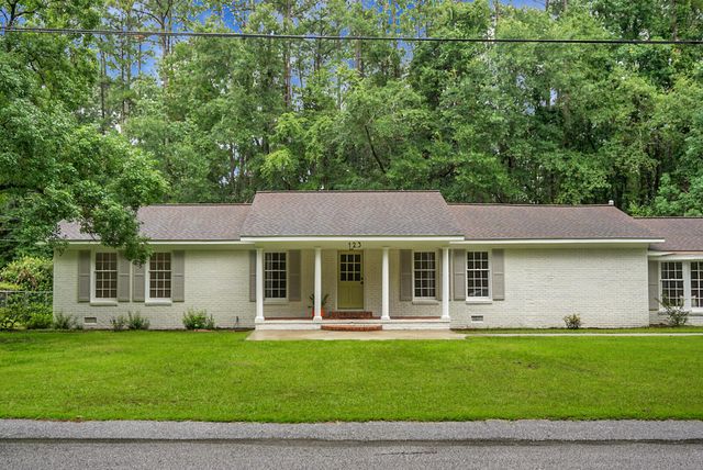 123 Sharon Drive, Walterboro, SC 29488