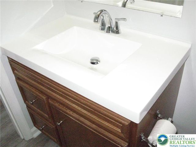 950 Cold Spring Road 1, Allentown, PA 18103