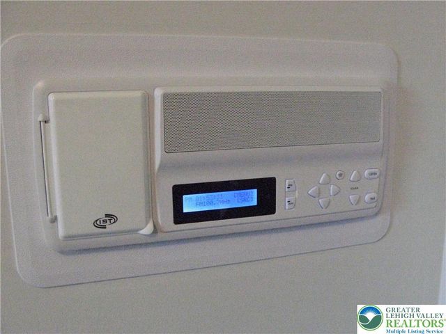 950 Cold Spring Road 1, Allentown, PA 18103