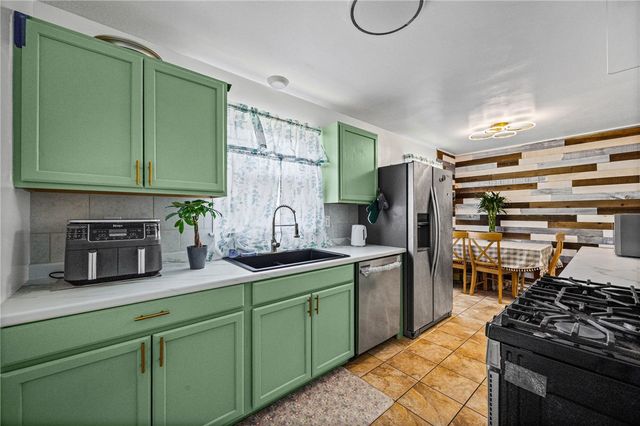 140 Maple Avenue, Irondequoit, NY 14609