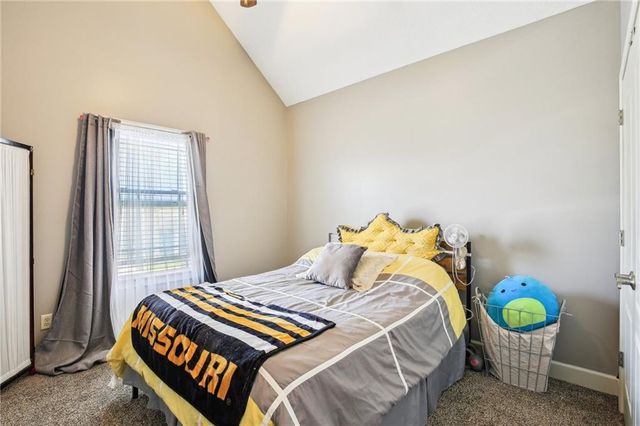 205 DoubleTree Lane, Smithville, MO 64089