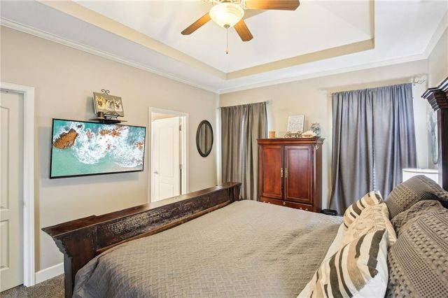 205 DoubleTree Lane, Smithville, MO 64089