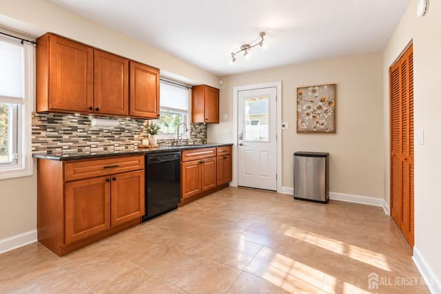 237 Johnson Avenue, Piscataway, NJ 08854