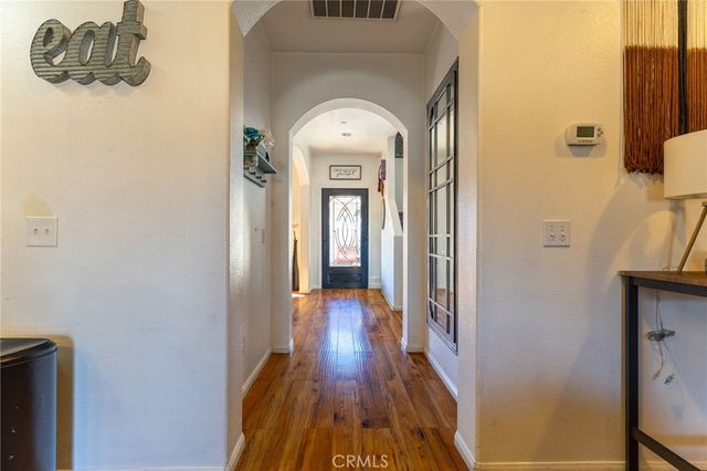 14176 Kiowa, Apple Valley, CA 92307