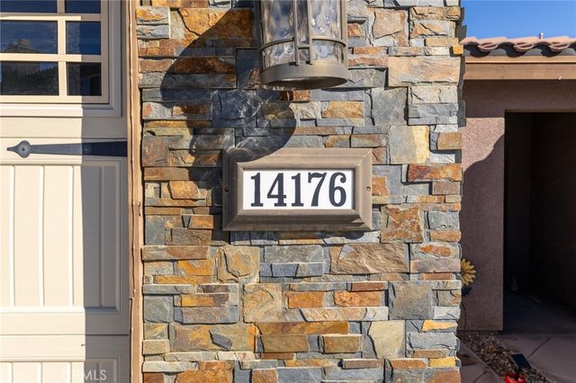 14176 Kiowa, Apple Valley, CA 92307