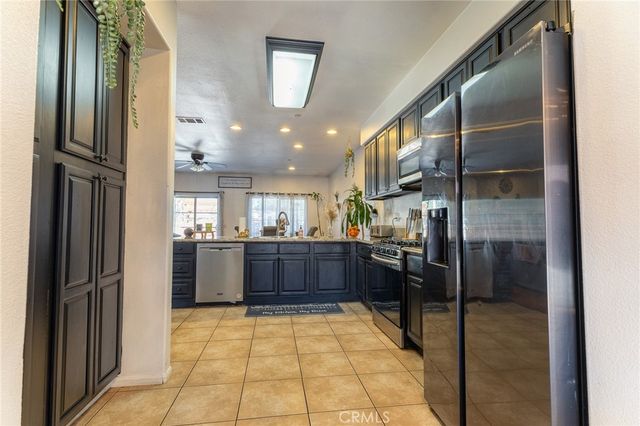 14176 Kiowa, Apple Valley, CA 92307