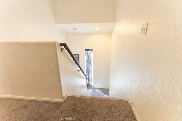 14176 Kiowa, Apple Valley, CA 92307