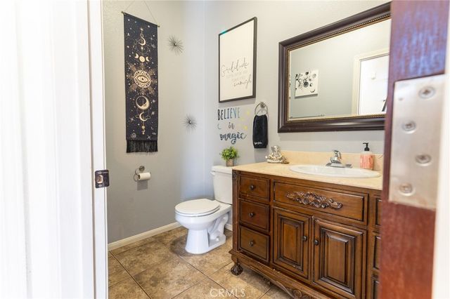 14176 Kiowa, Apple Valley, CA 92307