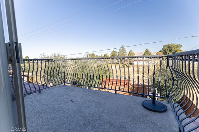 14176 Kiowa, Apple Valley, CA 92307