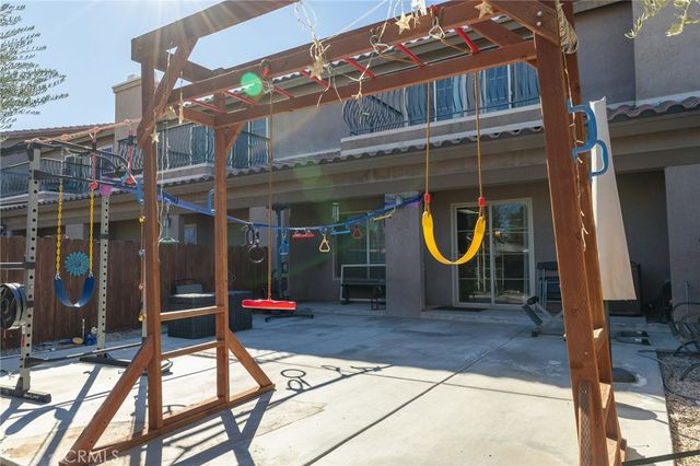14176 Kiowa, Apple Valley, CA 92307