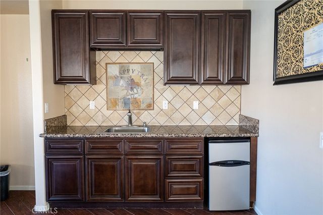 14176 Kiowa, Apple Valley, CA 92307