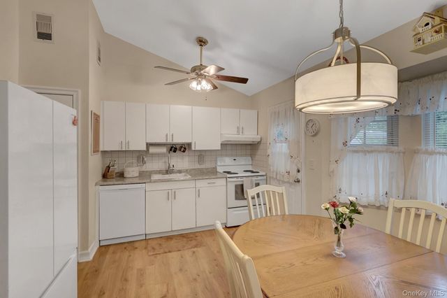 258 Floyd Road, Shirley, NY 11967