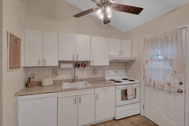 258 Floyd Road, Shirley, NY 11967