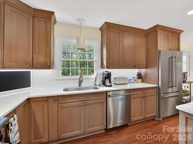 3719 Huckleberry Road, Charlotte, NC 28210