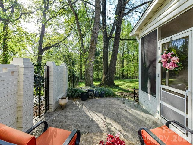 3719 Huckleberry Road, Charlotte, NC 28210