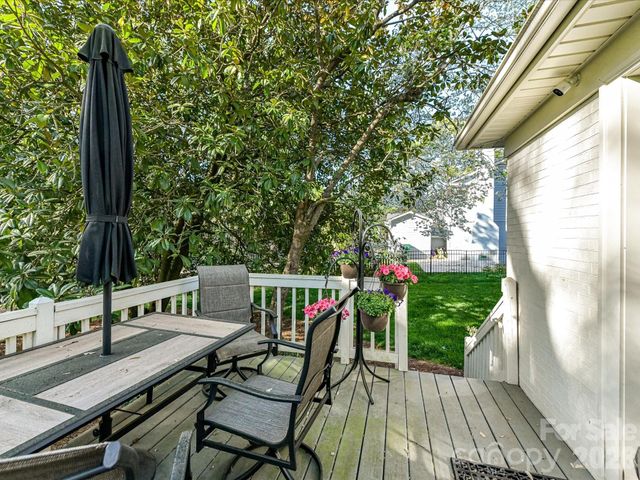 3719 Huckleberry Road, Charlotte, NC 28210