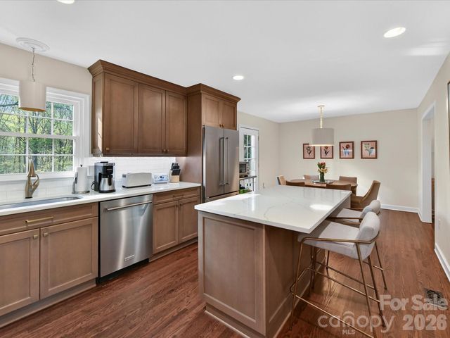 3719 Huckleberry Road, Charlotte, NC 28210