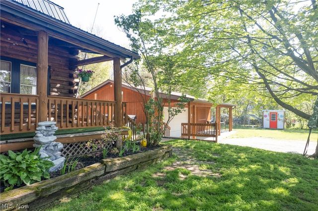 4897 Chestnut Drive, Kent, OH 44240