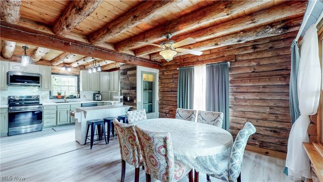 4897 Chestnut Drive, Kent, OH 44240