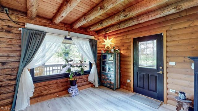 4897 Chestnut Drive, Kent, OH 44240