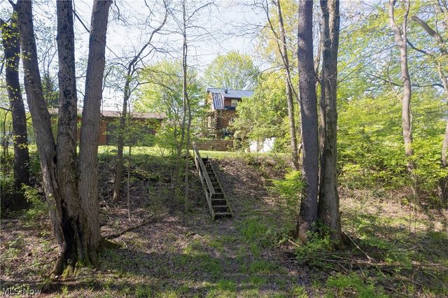 4897 Chestnut Drive, Kent, OH 44240