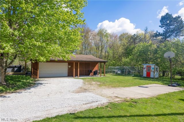 4897 Chestnut Drive, Kent, OH 44240