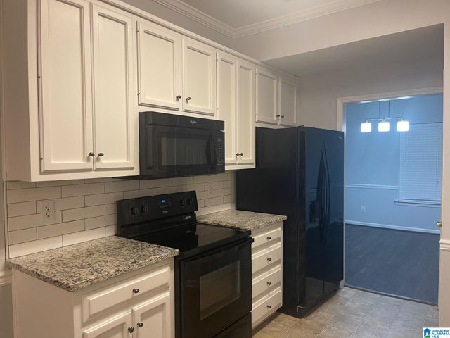 681 TREYMOOR LAKE CIRCLE, Hoover, AL 35007