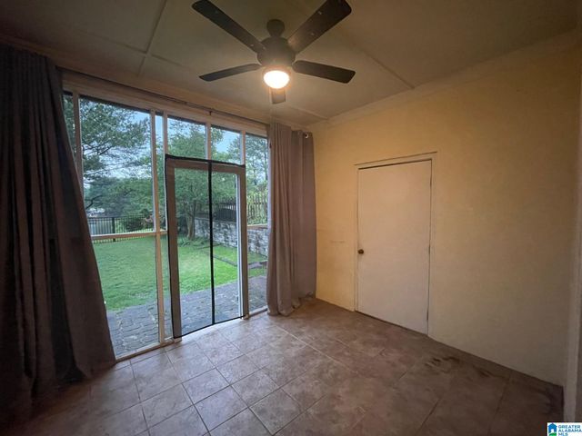 681 TREYMOOR LAKE CIRCLE, Hoover, AL 35007