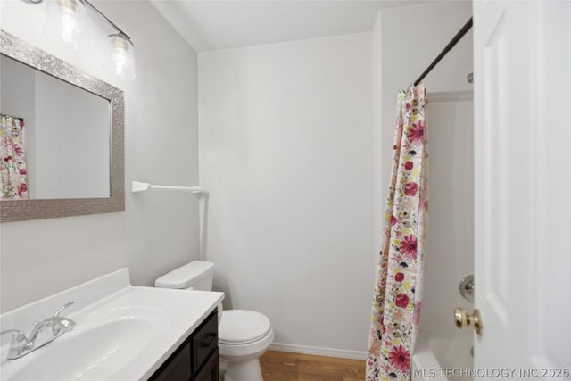 2704 W Montgomery Street, Broken Arrow, OK 74012