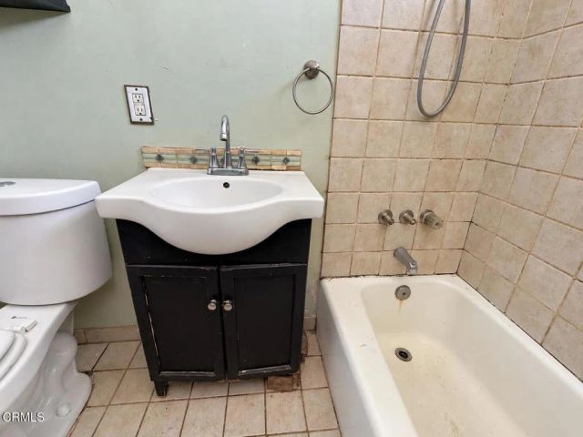 1422 E Mauretania Street, Los Angeles, CA 90744