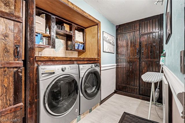 4150 Looking Glass LN 3903, Naples, FL 34112