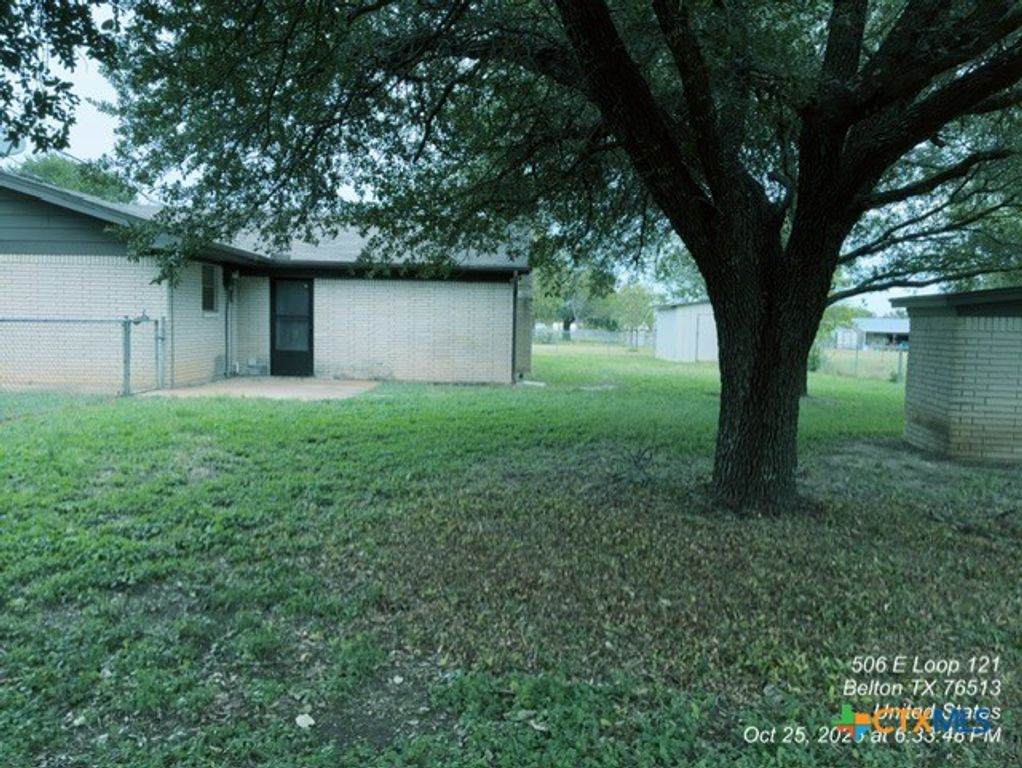Image 17 of property listing at 506 E Loop 121, Belton, TX 76513