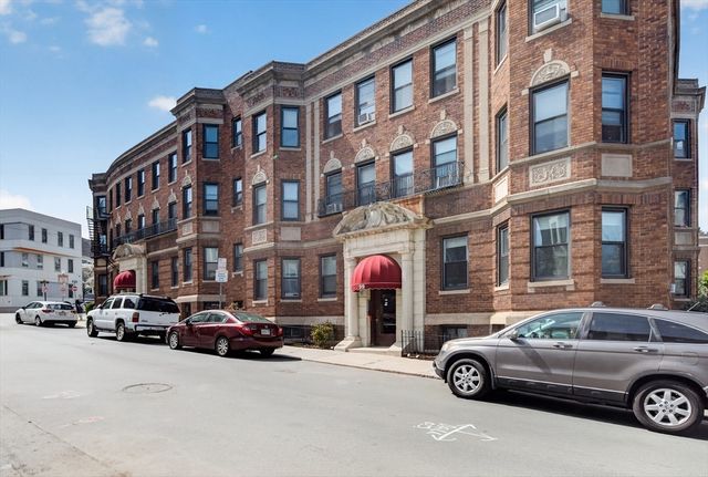 39 Glenville Ave 14, Boston, MA 02134