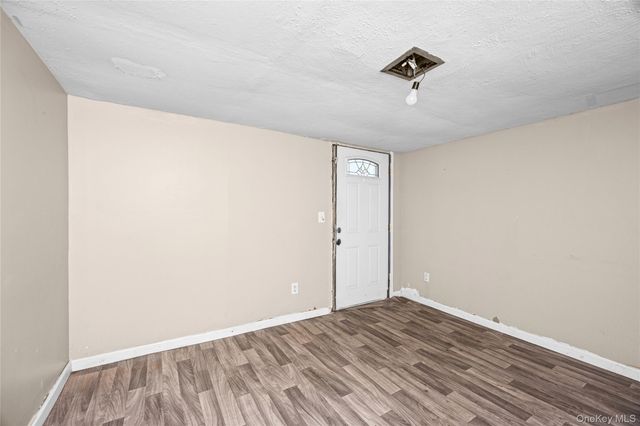 2502 Race Avenue, Medford, NY 11763