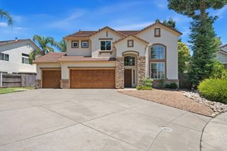 9761 Orpington Pl, Elk Grove, CA 95624