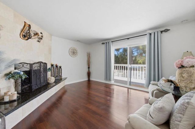 10629 Meadow Glen Way E, Escondido, CA 92026