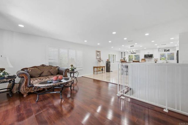 10629 Meadow Glen Way E, Escondido, CA 92026