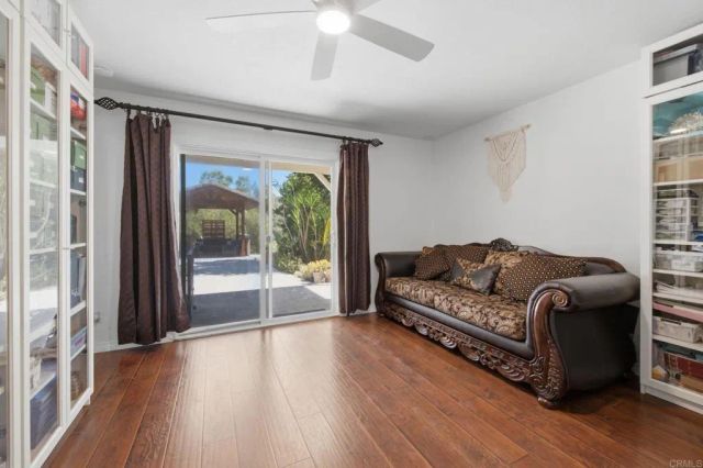 10629 Meadow Glen Way E, Escondido, CA 92026