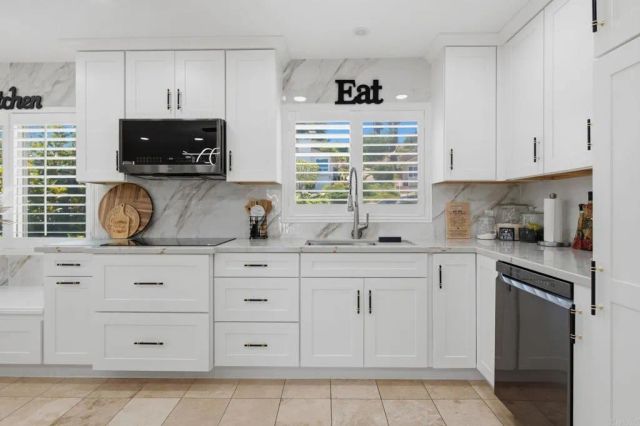 10629 Meadow Glen Way E, Escondido, CA 92026