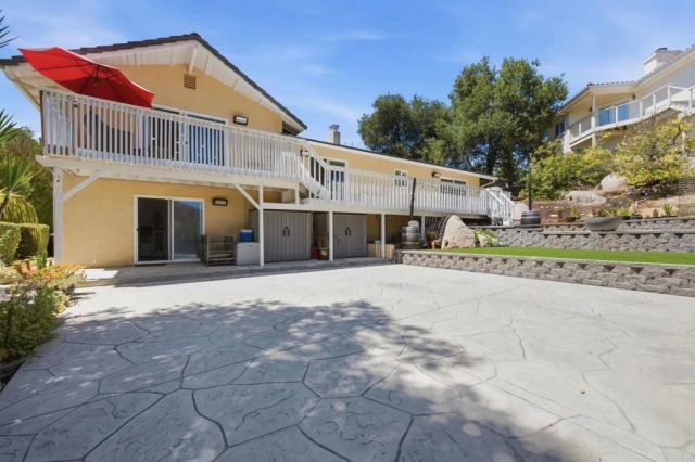 10629 Meadow Glen Way E, Escondido, CA 92026