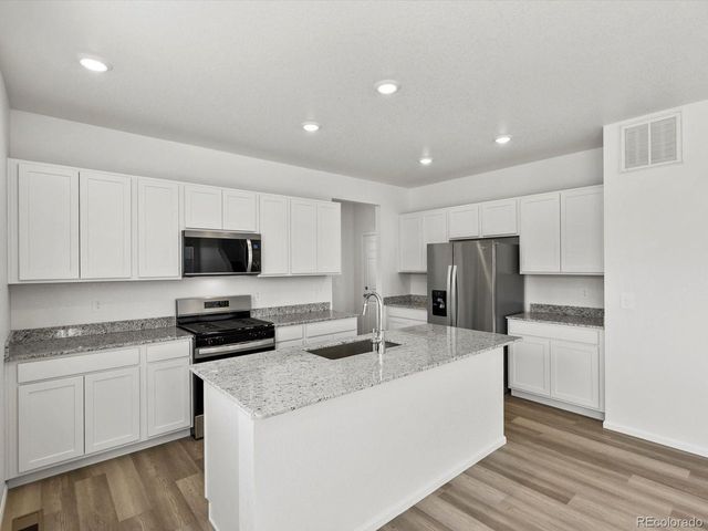 4684 Sugarcane St, Johnstown, CO 80534