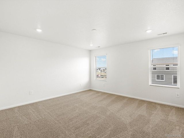 4684 Sugarcane St, Johnstown, CO 80534