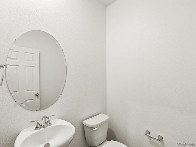 4684 Sugarcane St, Johnstown, CO 80534