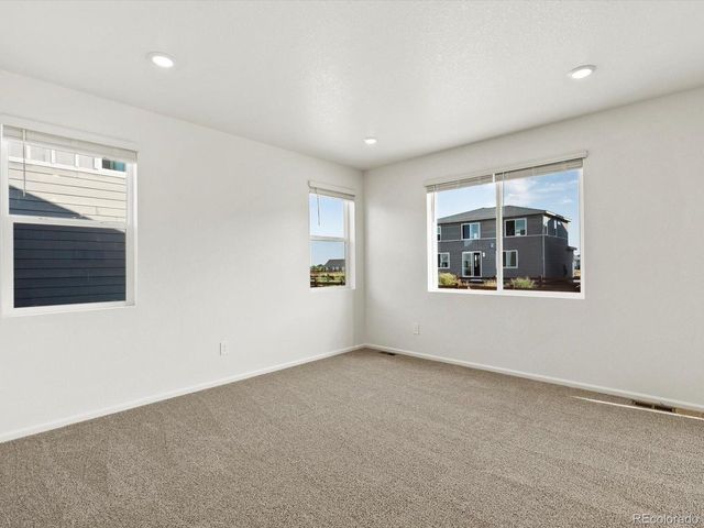 4684 Sugarcane St, Johnstown, CO 80534