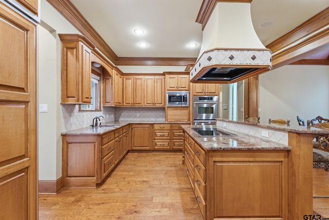 3814 Brighton Creek Circle, Tyler, TX 75707