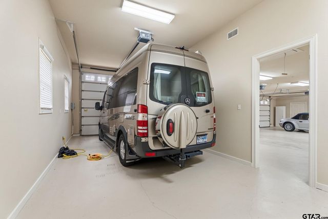 3814 Brighton Creek Circle, Tyler, TX 75707